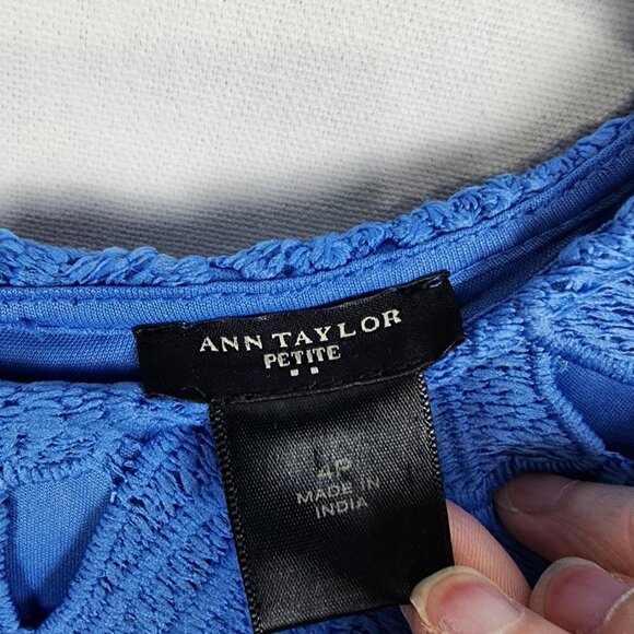 Ann Taylor Crochet Flower Mini Dress 4P - Picture 3 of 3